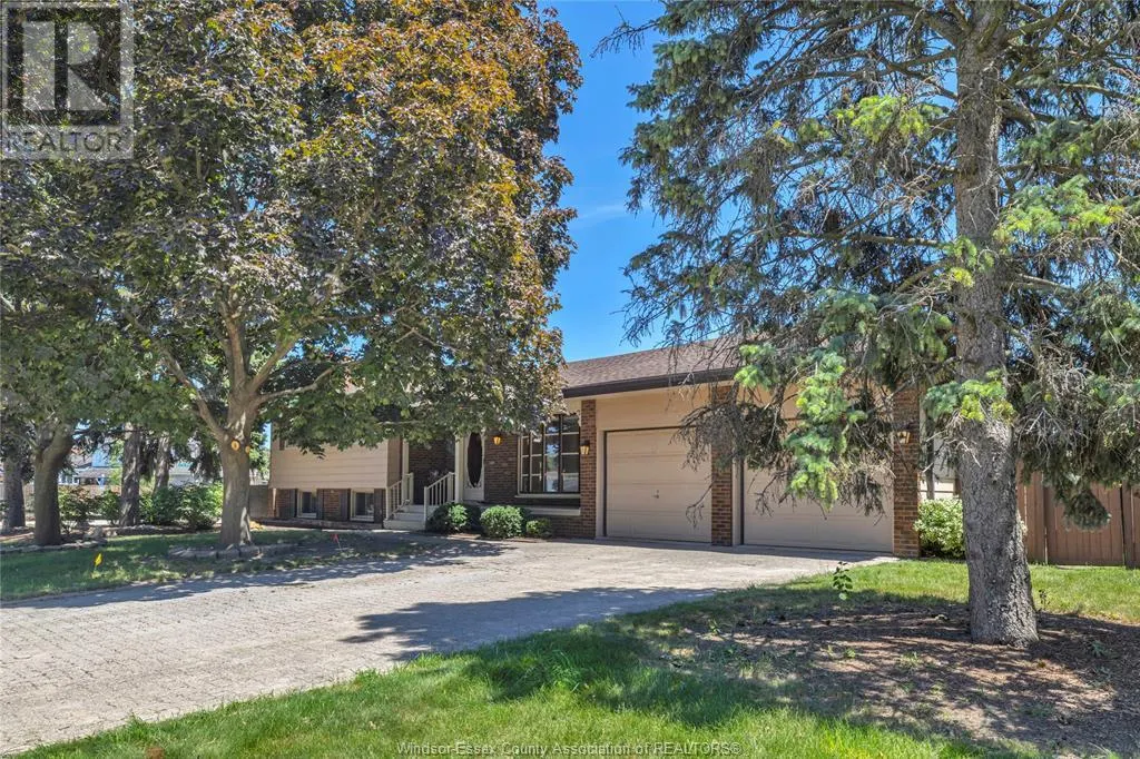 302 WOODRIDGE