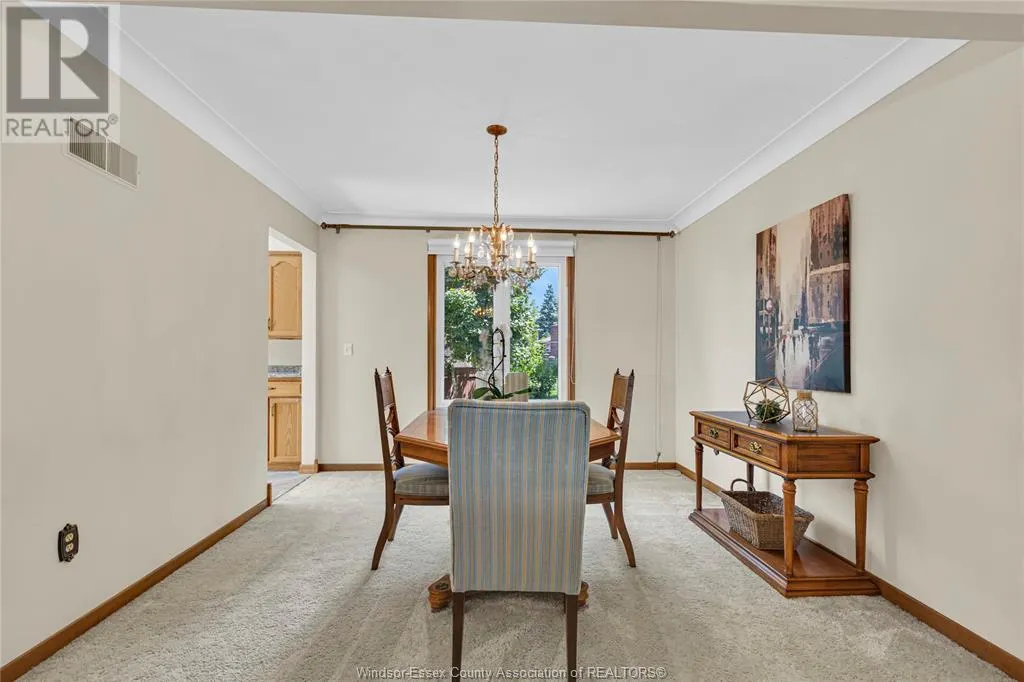 302 WOODRIDGE