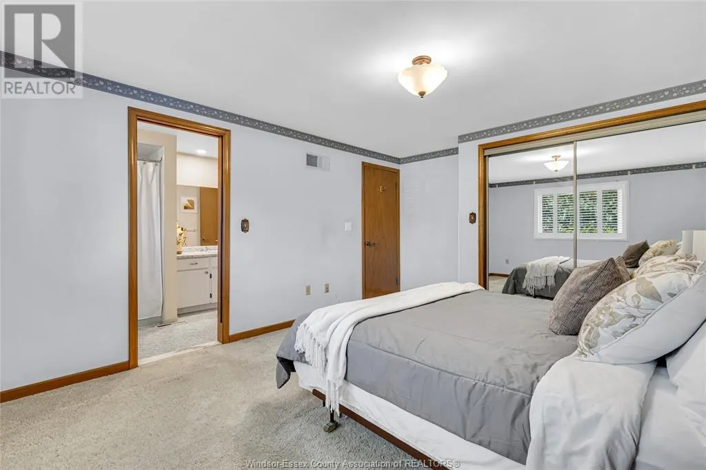 302 WOODRIDGE