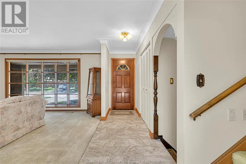 302 WOODRIDGE