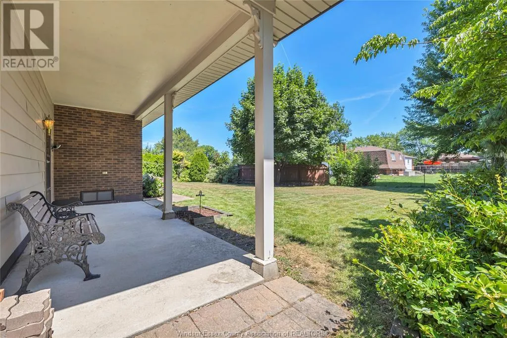 302 WOODRIDGE