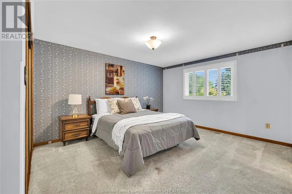 302 WOODRIDGE