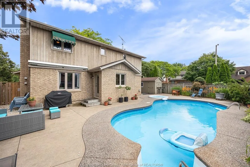 595 BRUNELLE