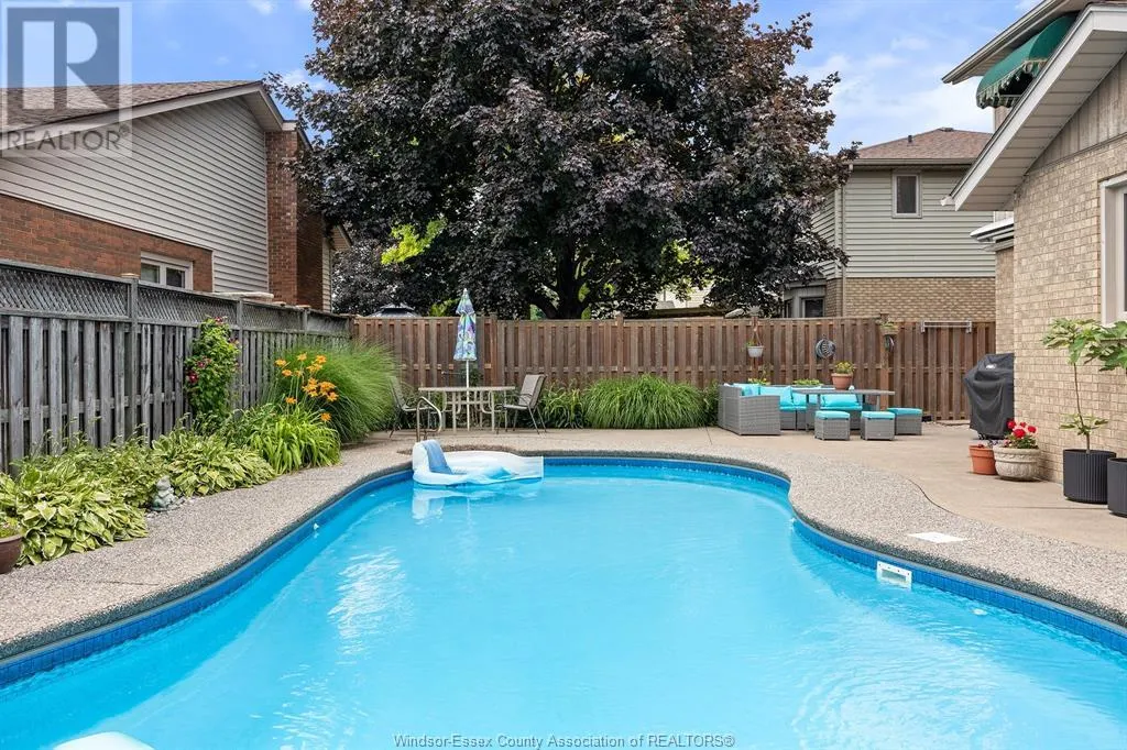 595 BRUNELLE