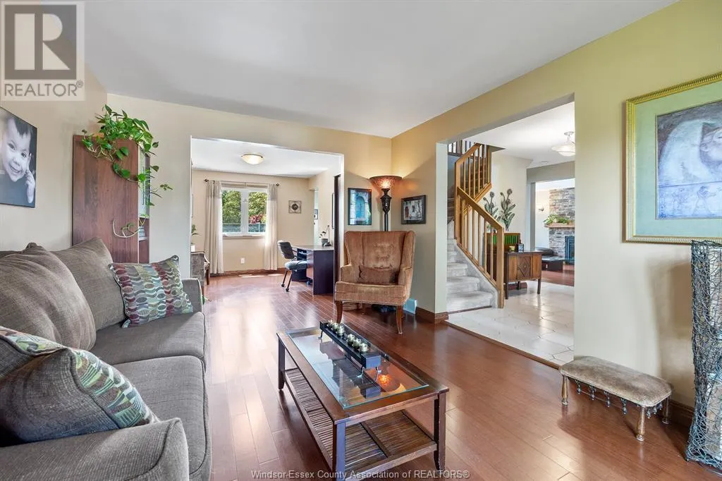 595 BRUNELLE