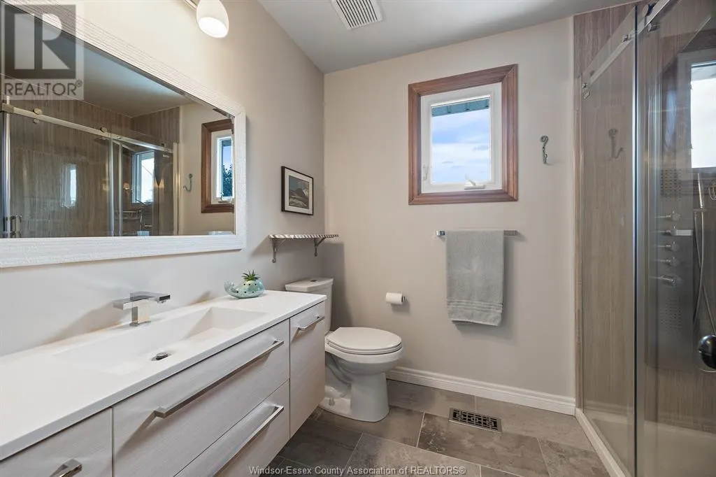 595 BRUNELLE