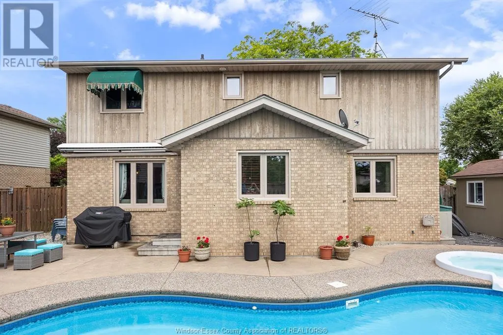 595 BRUNELLE
