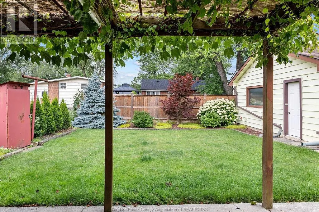 3545 GLENWOOD