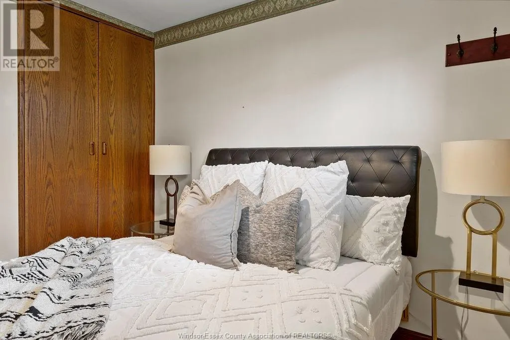 3545 GLENWOOD
