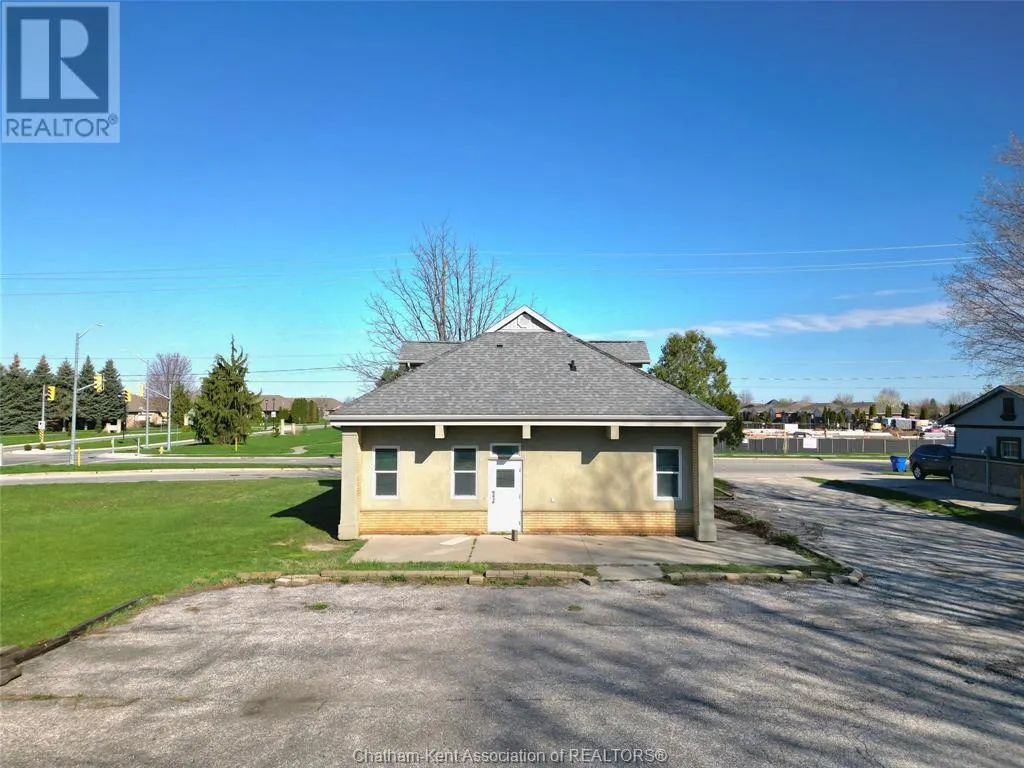 596 MCNAUGHTON AVENUE West