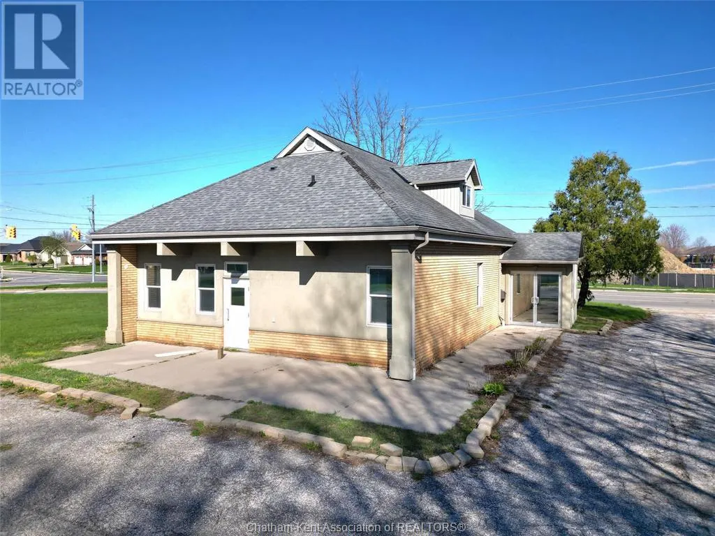596 MCNAUGHTON AVENUE West