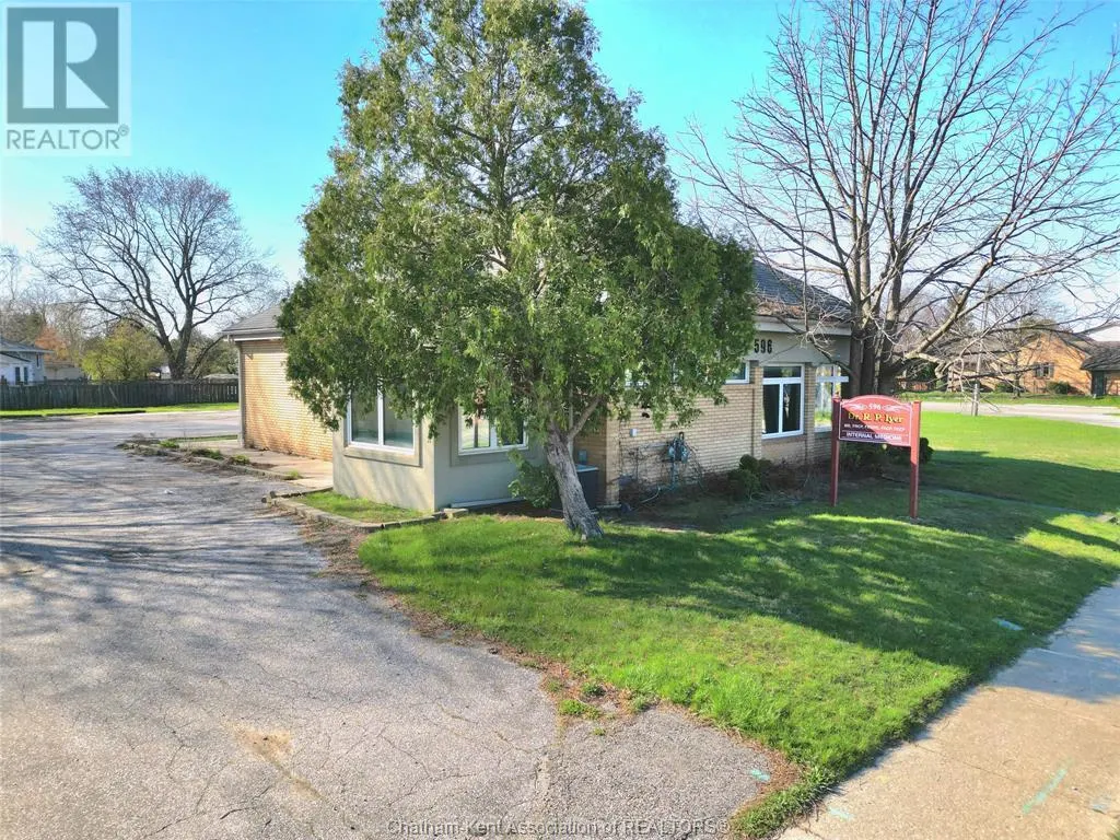 596 MCNAUGHTON AVENUE West