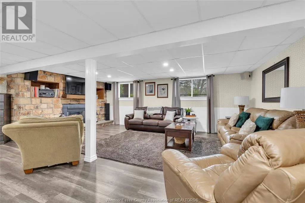 3049 ROWLEY PARK DRIVE
