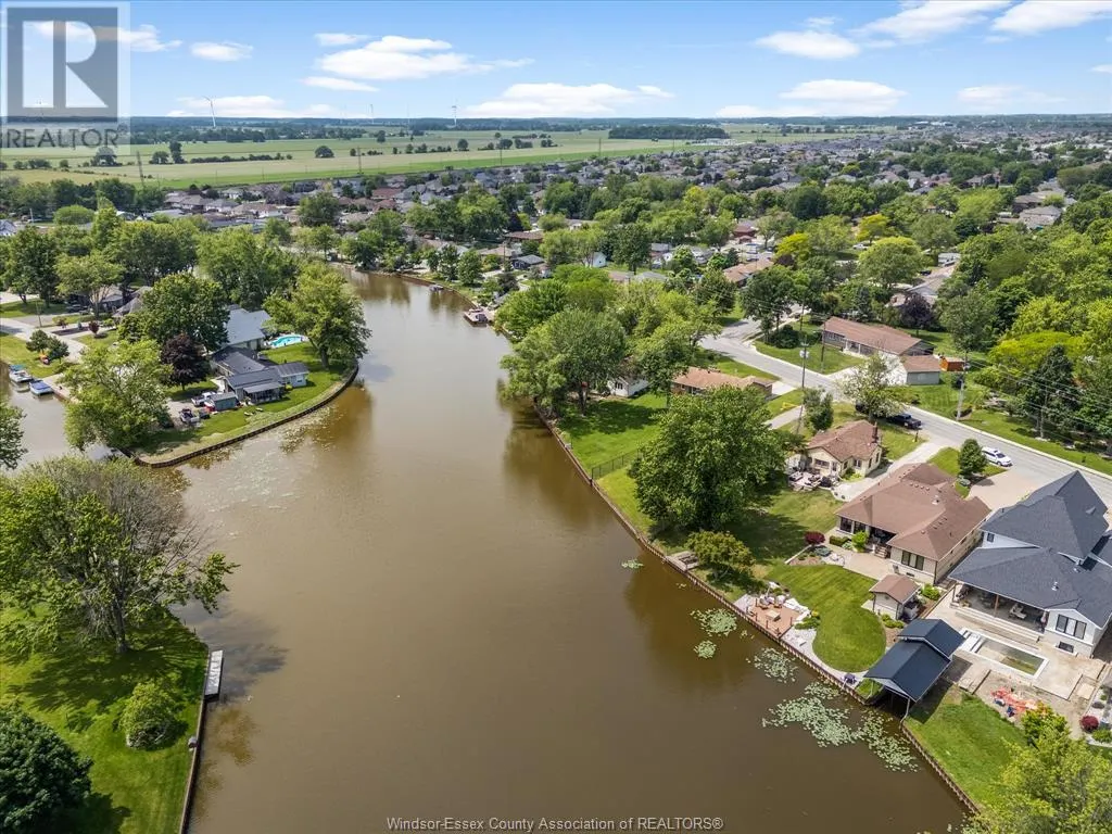 327 W. BELLE RIVER ROAD