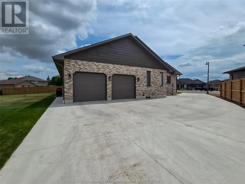 7 Tracy DRIVE