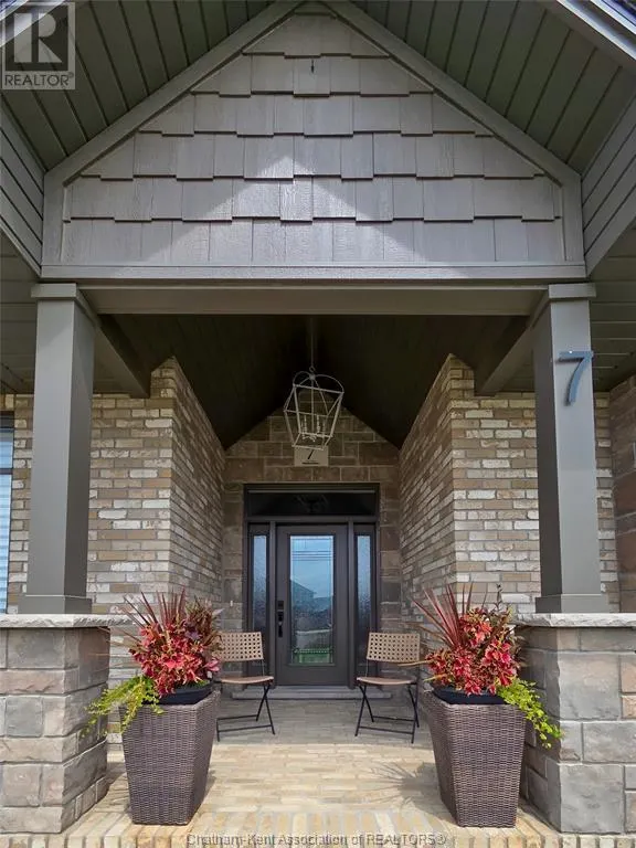 7 Tracy DRIVE