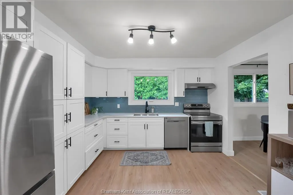35 Peterborough DRIVE