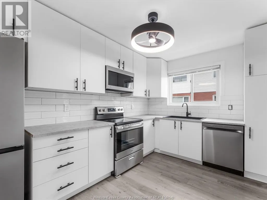 255 TALBOT STREET N Unit# 5