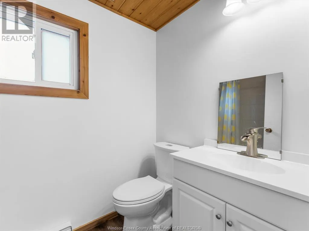 255 TALBOT STREET N Unit# 5