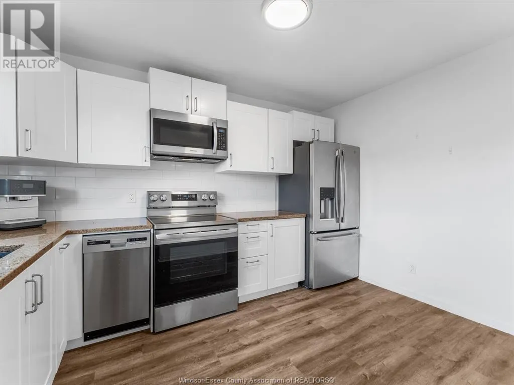 255 TALBOT STREET N Unit# 3