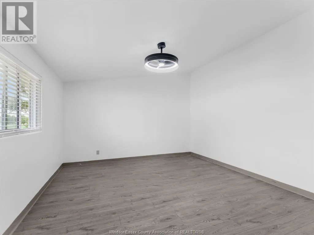 255 TALBOT STREET N Unit# 3