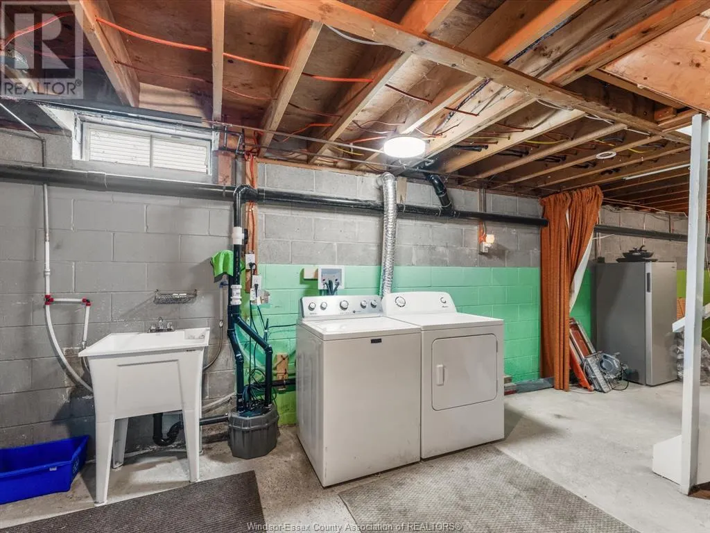 255 TALBOT STREET N Unit# 3