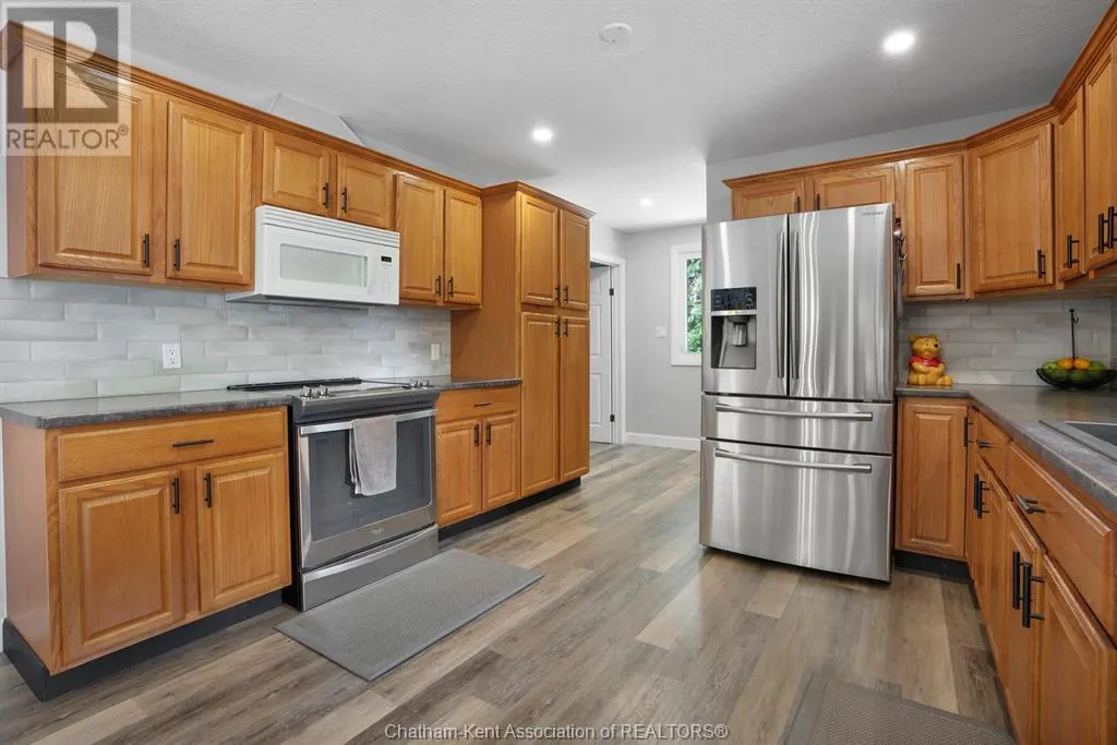 7138 Benoit DRIVE
