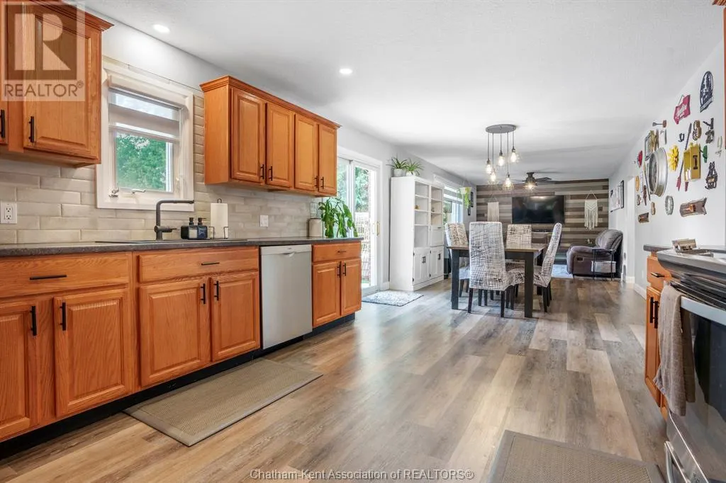 7138 Benoit DRIVE