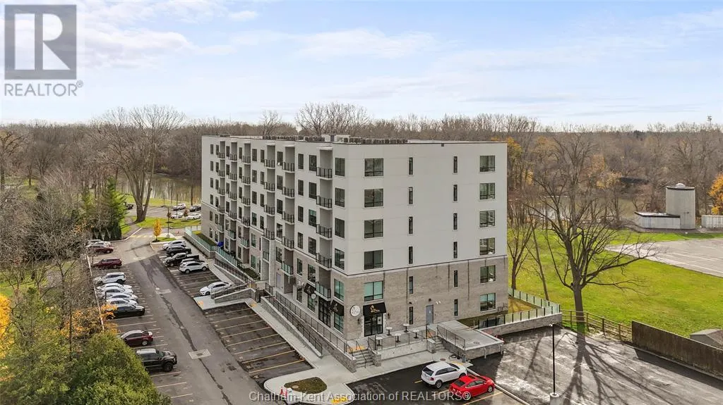 364 Grand AVENUE East Unit# 401