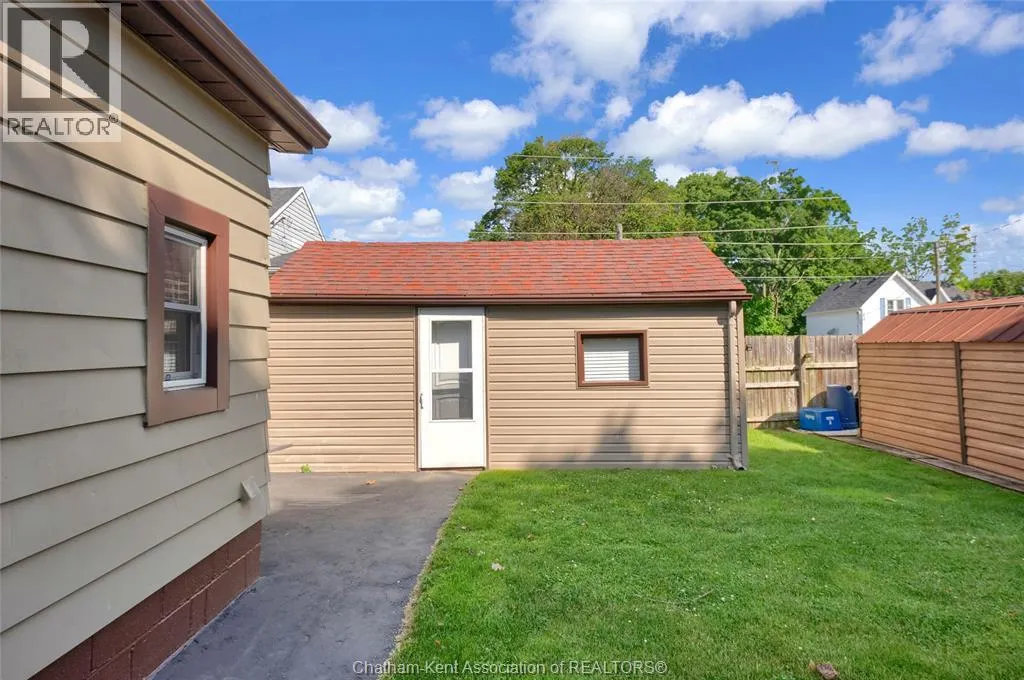 61 Sheldon AVENUE