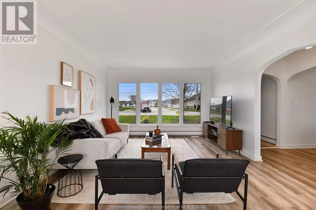 208 ROBSON