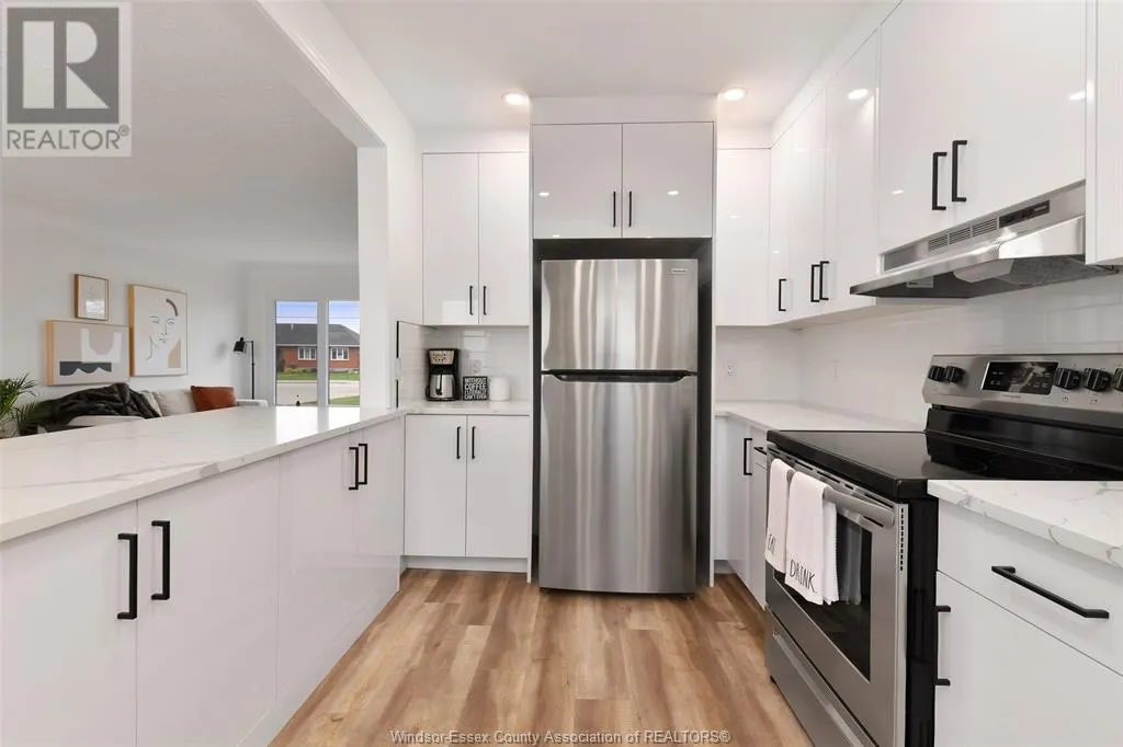 208 ROBSON