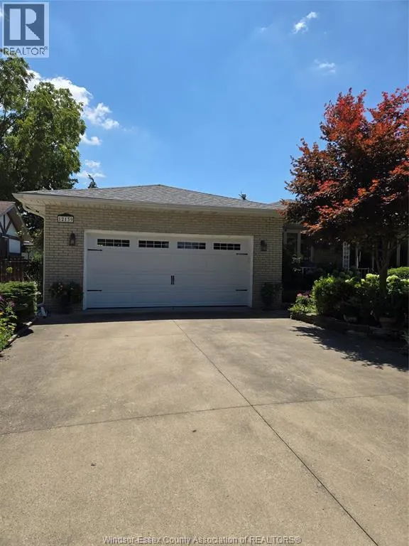 12139 PAPINEAU CRT
