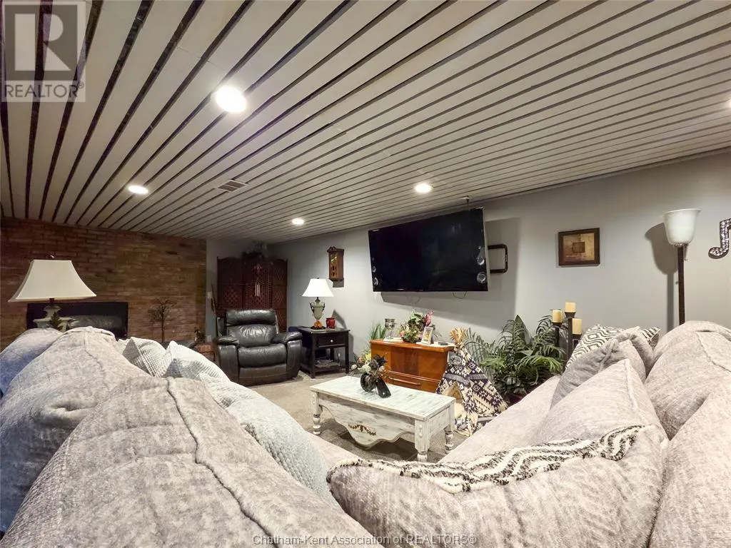 539 INDIAN CREEK ROAD West