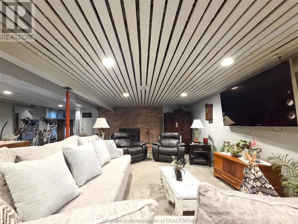 539 INDIAN CREEK ROAD West