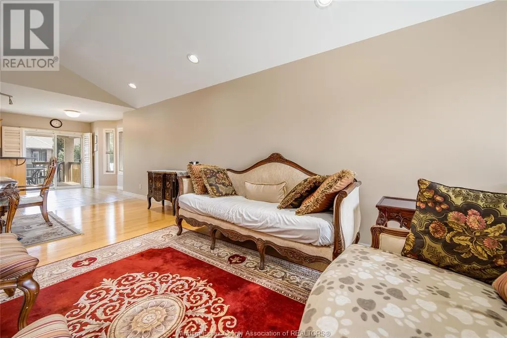 160 BRANTON CRESCENT