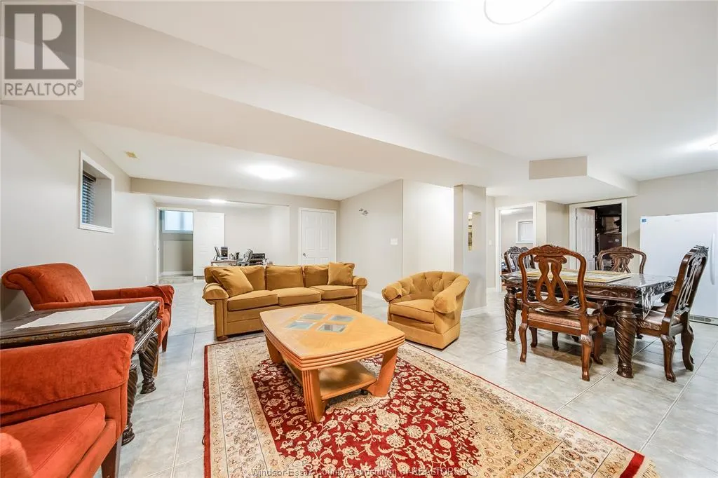 160 BRANTON CRESCENT