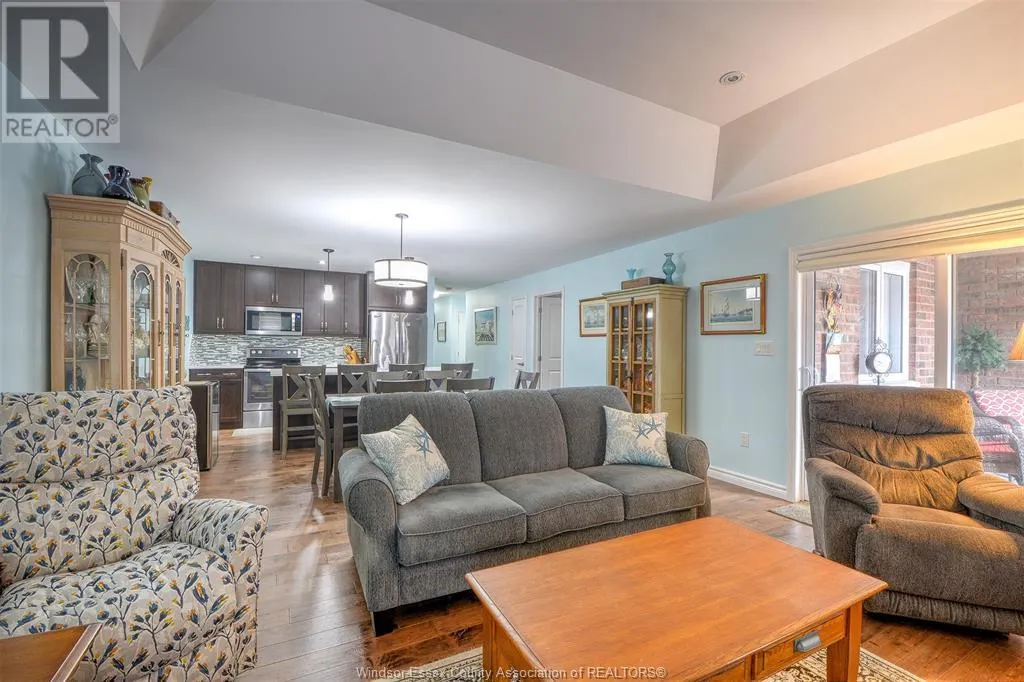 146 RIVERFRONT PARK CRESCENT