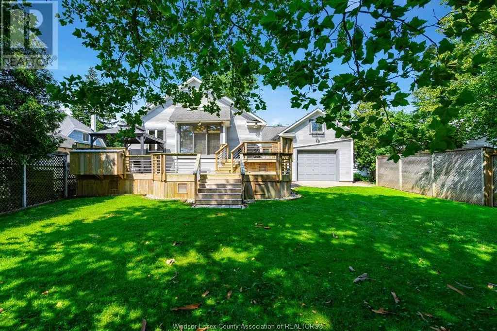 77 Hodgins STREET