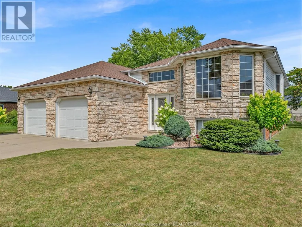 44 SHERWOOD AVENUE