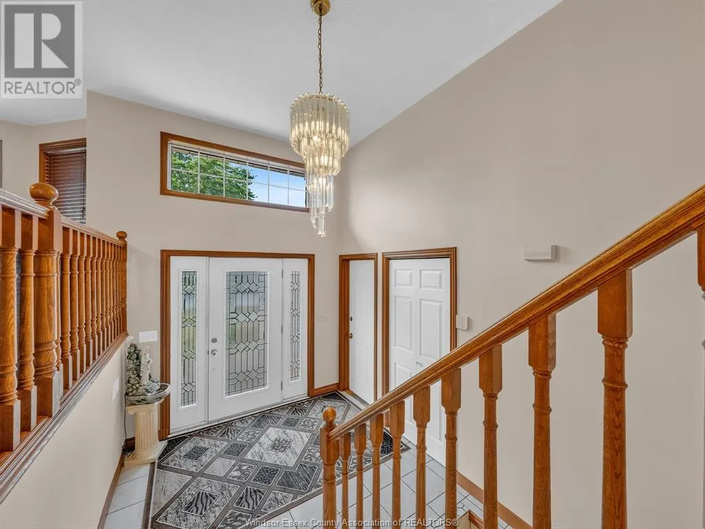 44 SHERWOOD AVENUE