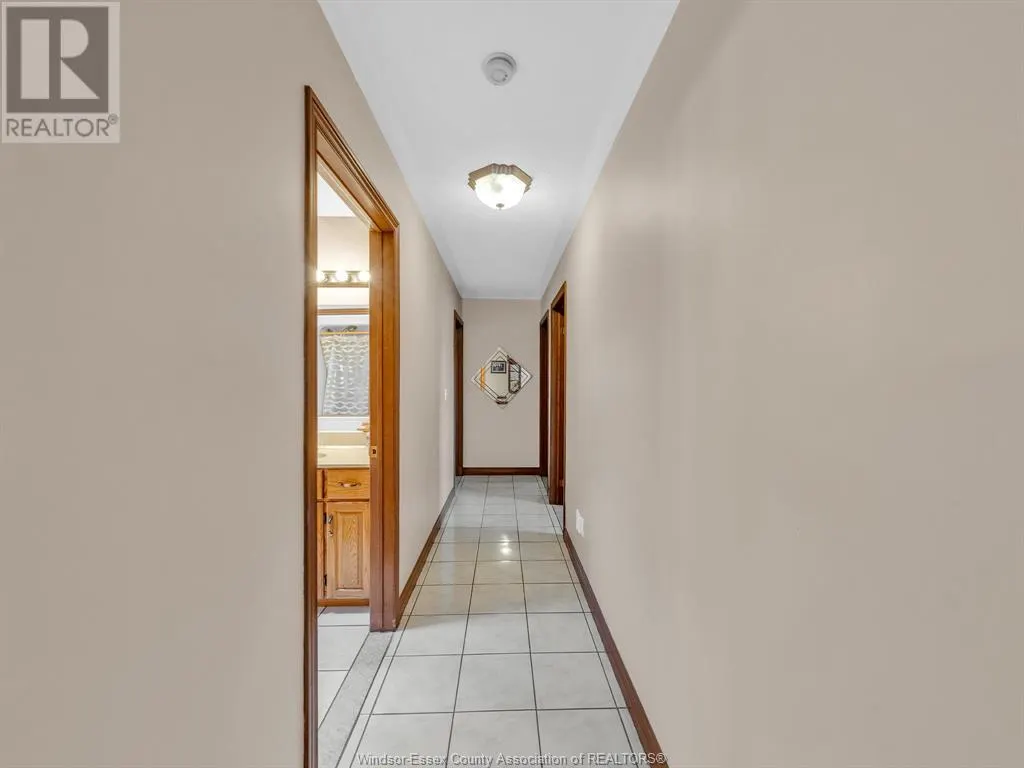 44 SHERWOOD AVENUE