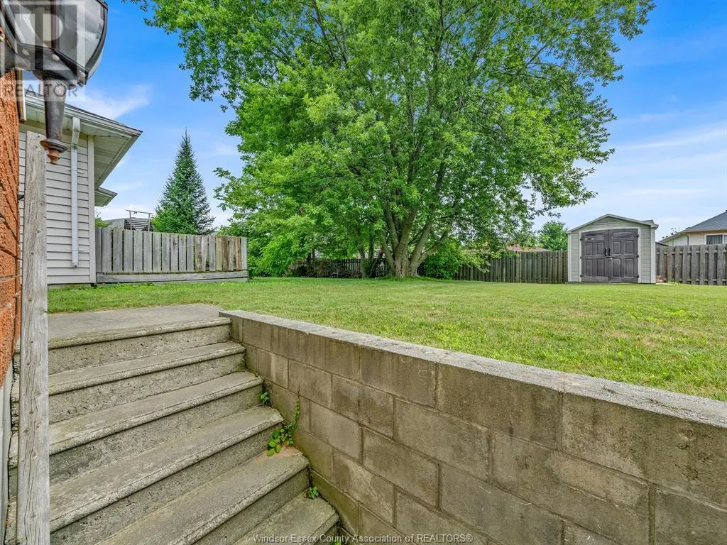 44 SHERWOOD AVENUE