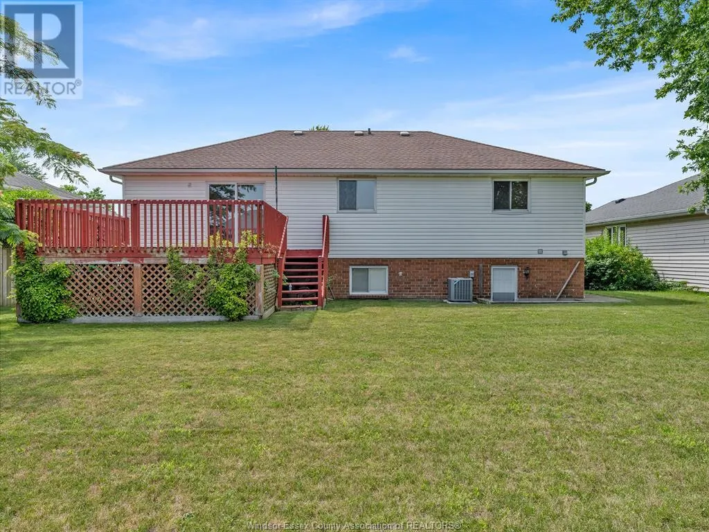 44 SHERWOOD AVENUE