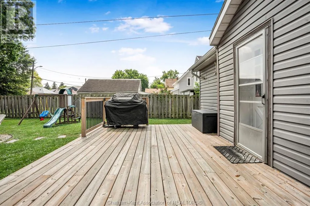 252 Selkirk STREET