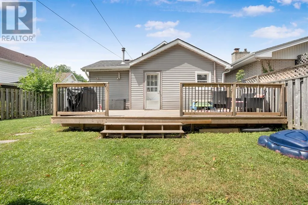 252 Selkirk STREET