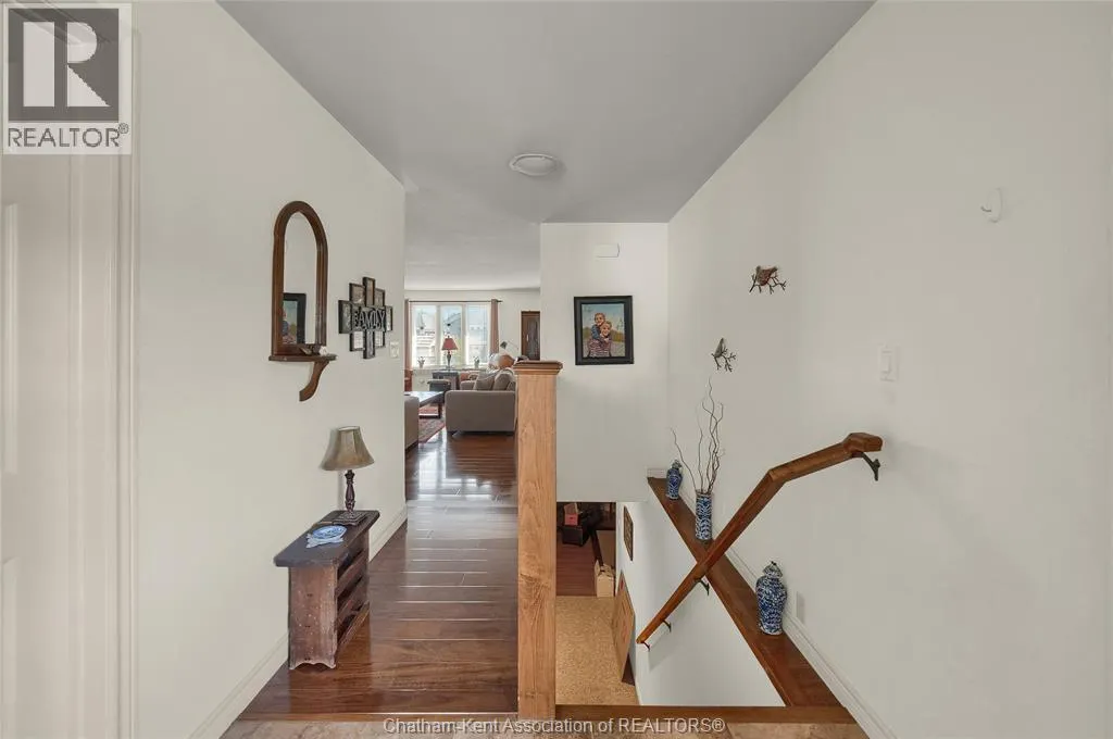 3 Schooner COURT