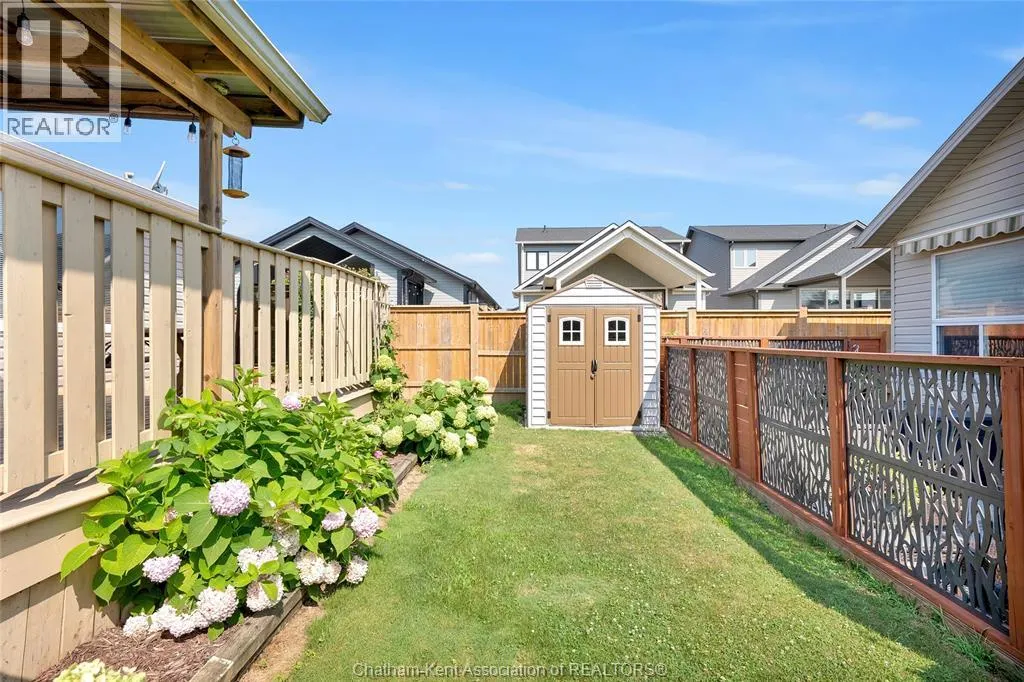 3 Schooner COURT
