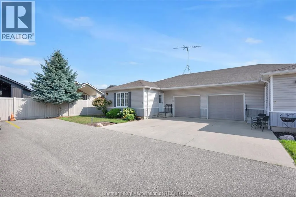 3 Schooner COURT