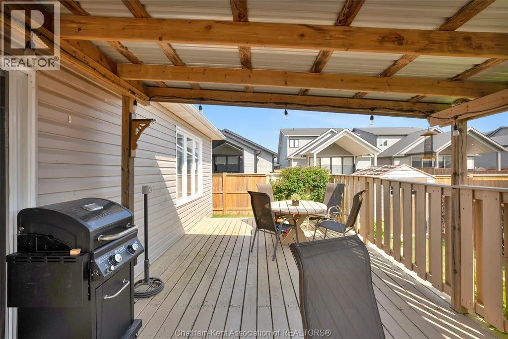 3 Schooner COURT